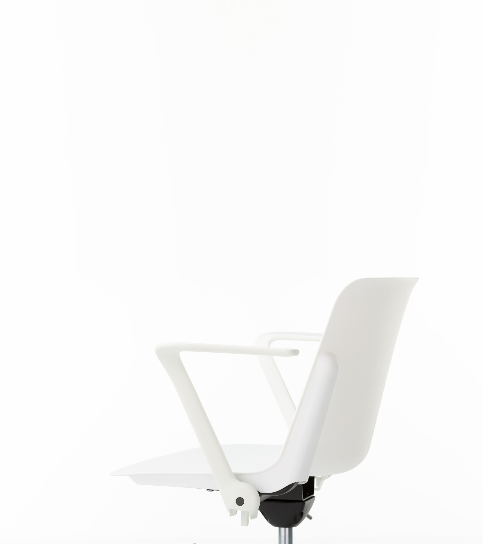 fast tekerlekli kollu beyaz detay