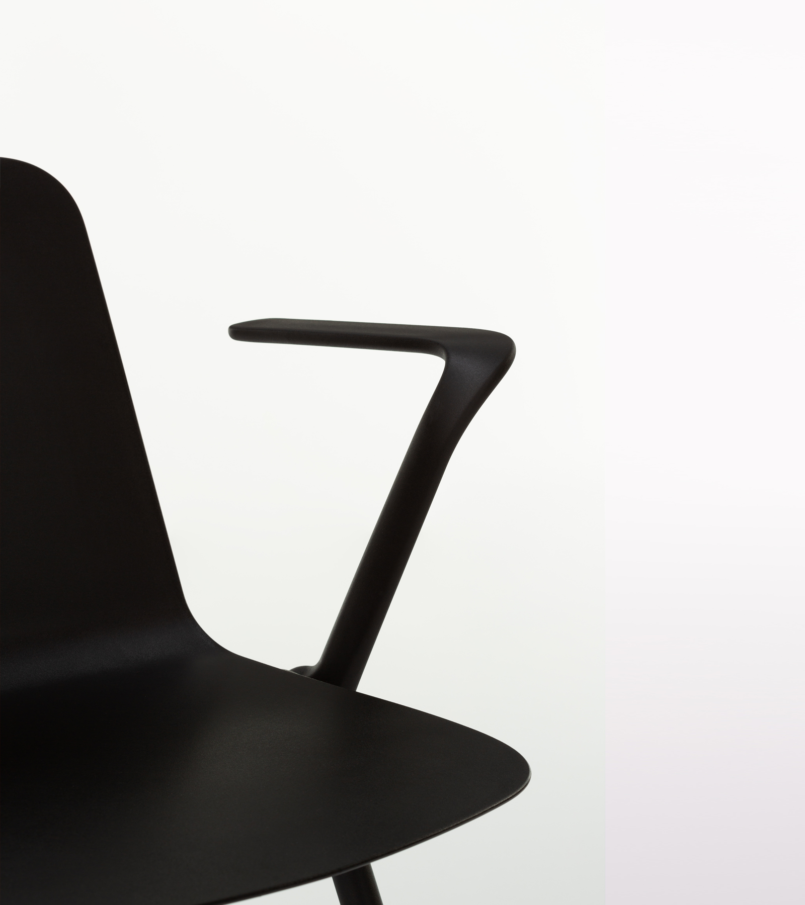 fast v ayak siyah detay